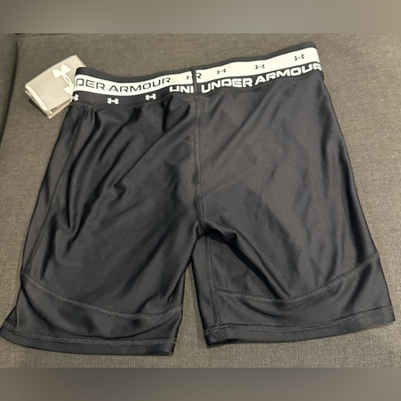 Brand new kids under armour shorts youth large - Picture 2 of 5